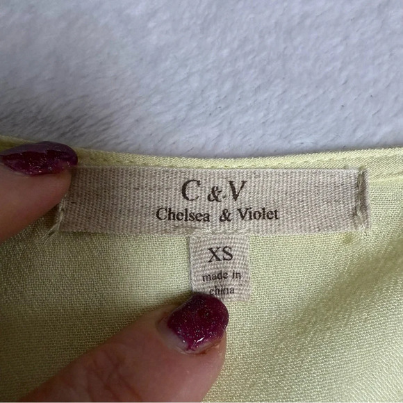 Chelsea & Violet XS Yellow Embroidered Blouse with Bell Sleeves - Picture 6 of 9